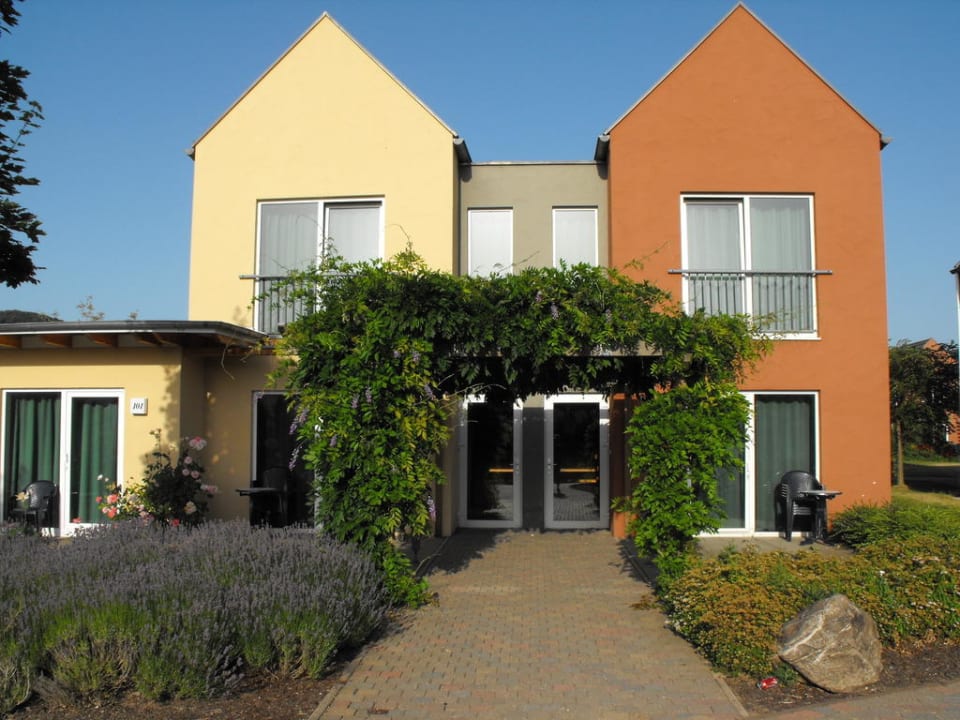 Hauseingang Eurostrand Resort Moseltal