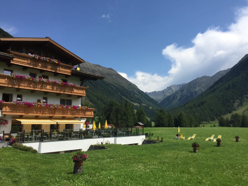 Außenansicht Hotel Tauferberg