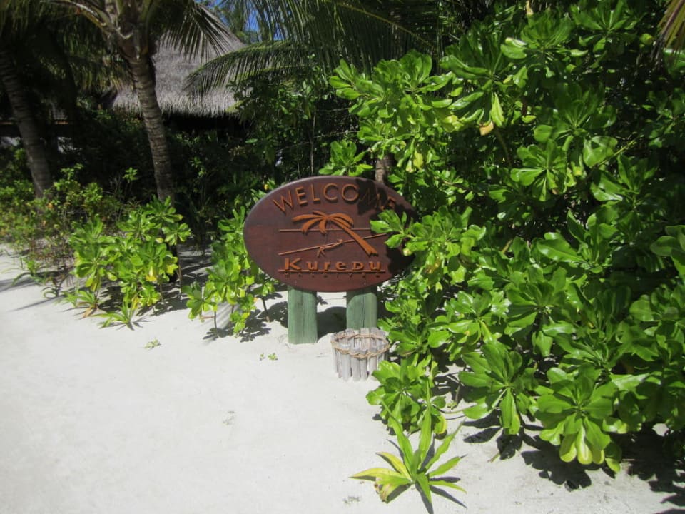 Schild Kuredu Island Resort & Spa