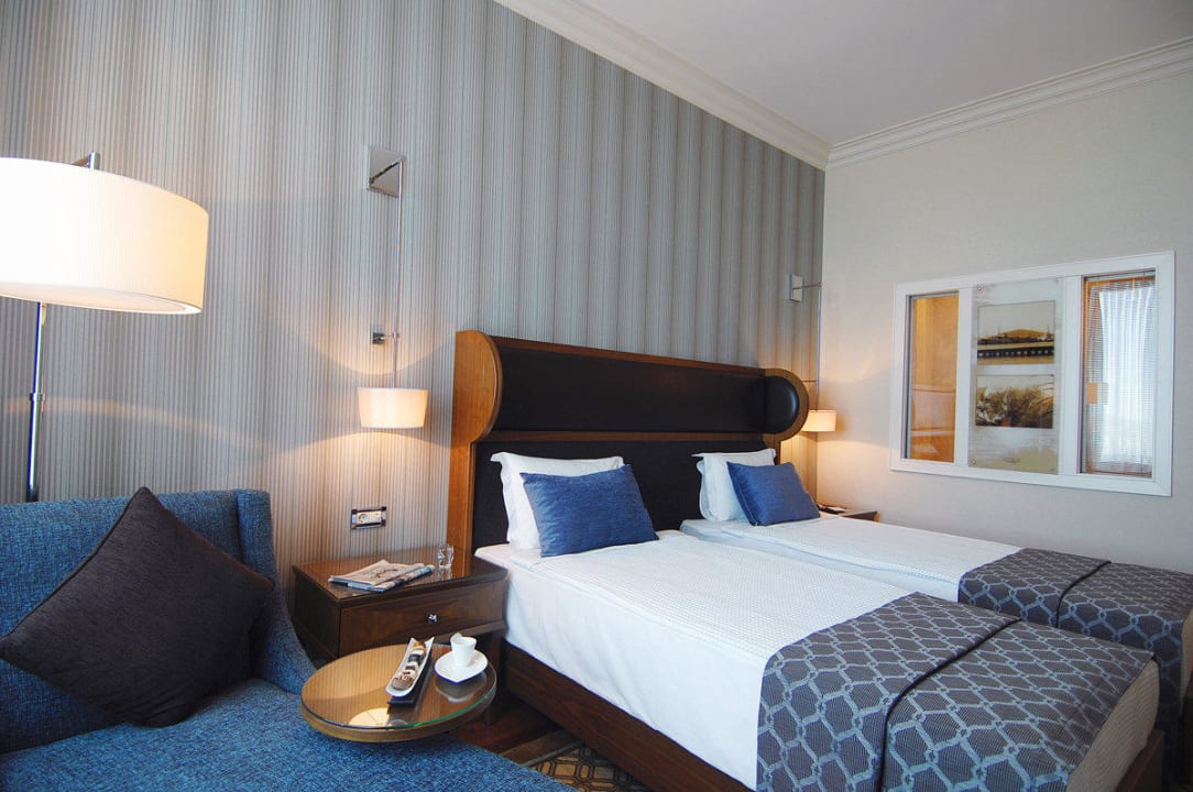 Superior Twin Room Titanic Business Kartal