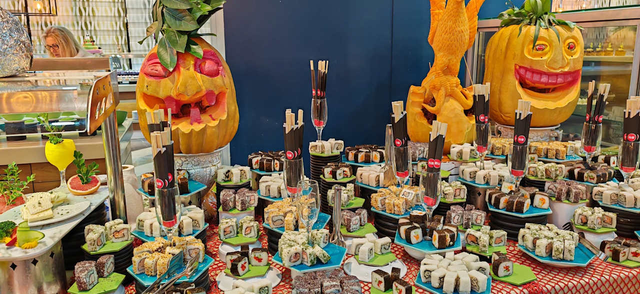 Gastro Saturn Palace Resort Hotel