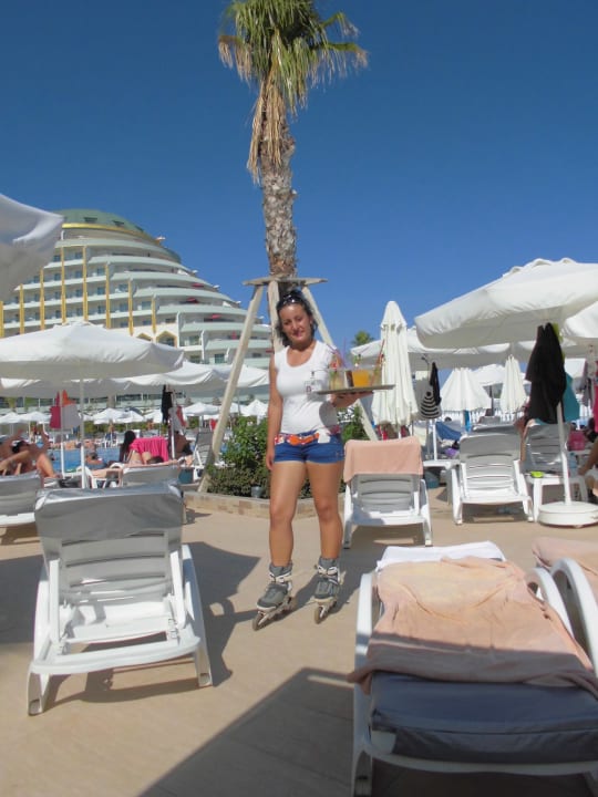 Roller Blade die beste Nesli non Stop unterwegs Hotel Delphin Imperial