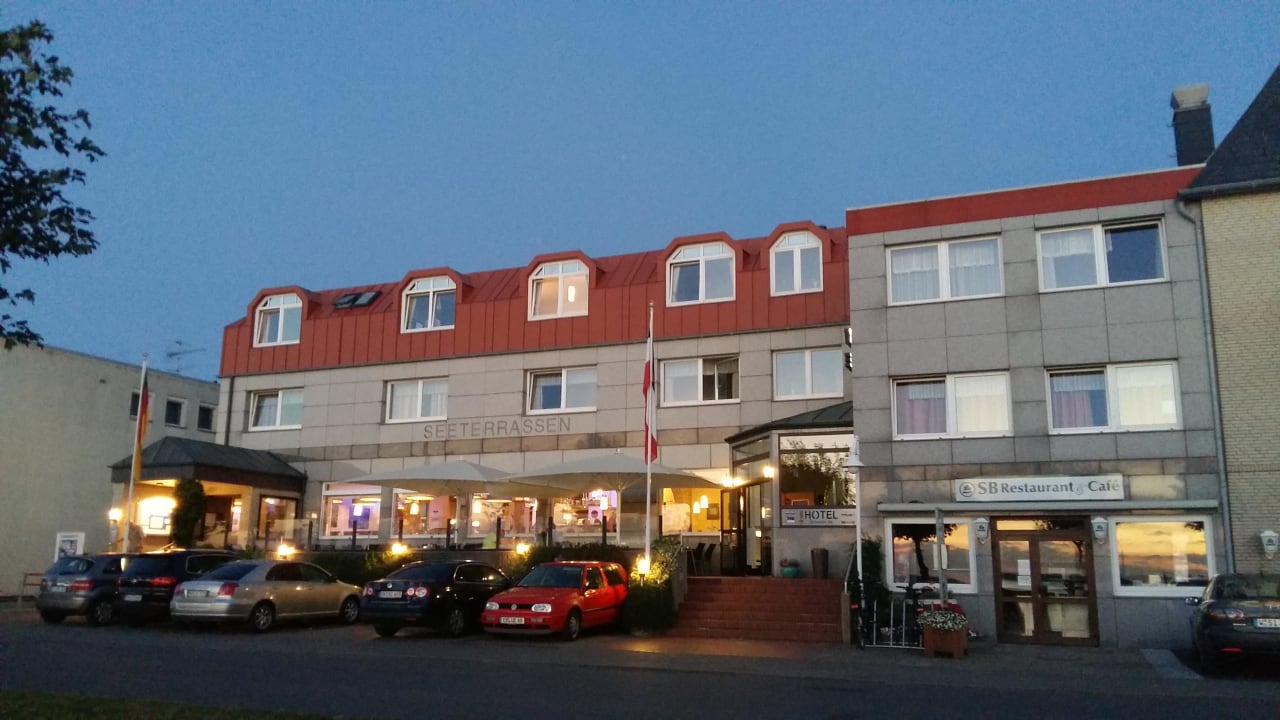 Hotel Außenansicht  Hotel Seeterrassen