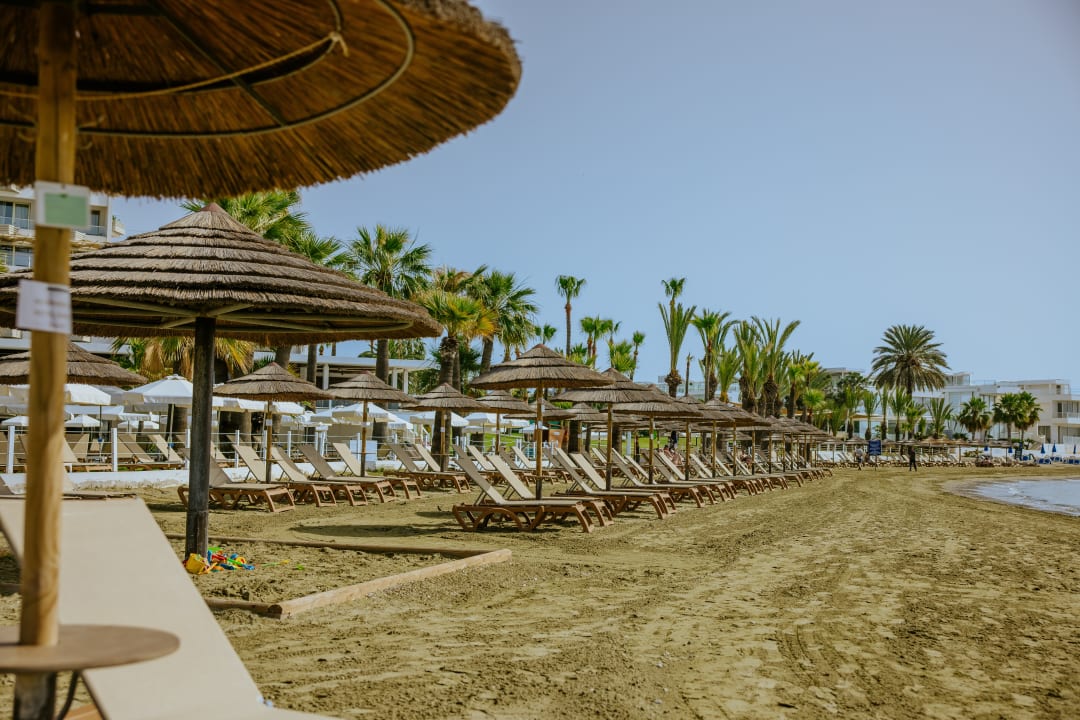 Strand The Golden Bay Beach Hotel