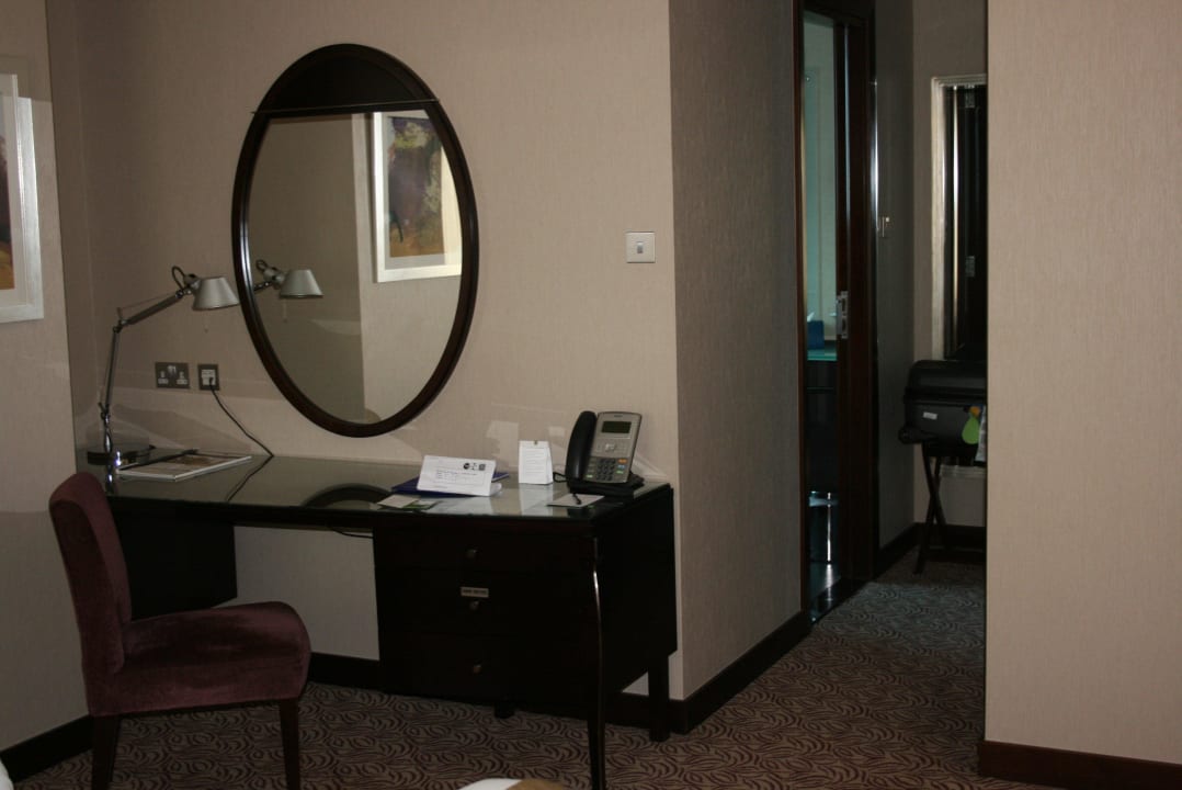 Deluxe Zimmer Rose Rayhaan by Rotana