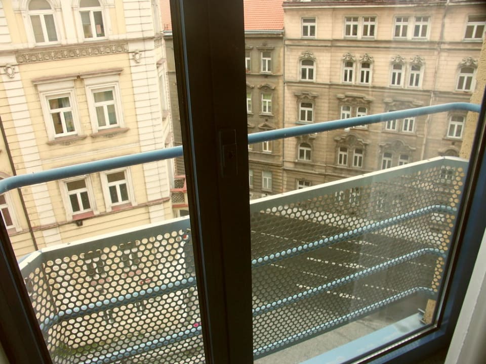 Window (Superior) NH Prague City