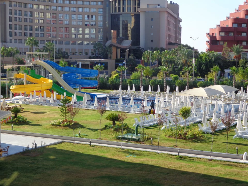 Pool mit Rutschen Grand Park Lara Hotel