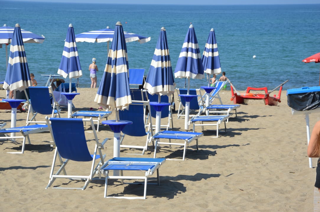 Strand Hotel Marina Club