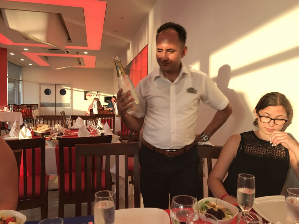 Restaurant Laguna Beach Alya Resort & Spa Hotel