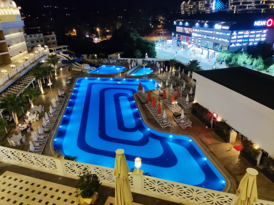 Pool Oz Hotels Sui Resort