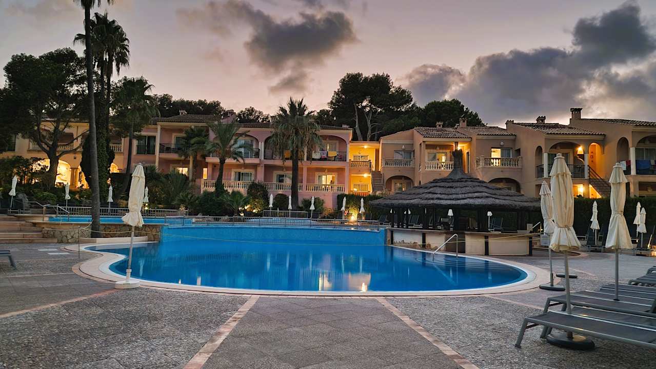 Pool R2 Lago Playa Park