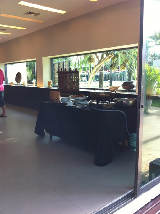 Eingang zum Frühstücksbuffet Ramada Resort by Wyndham Khao Lak