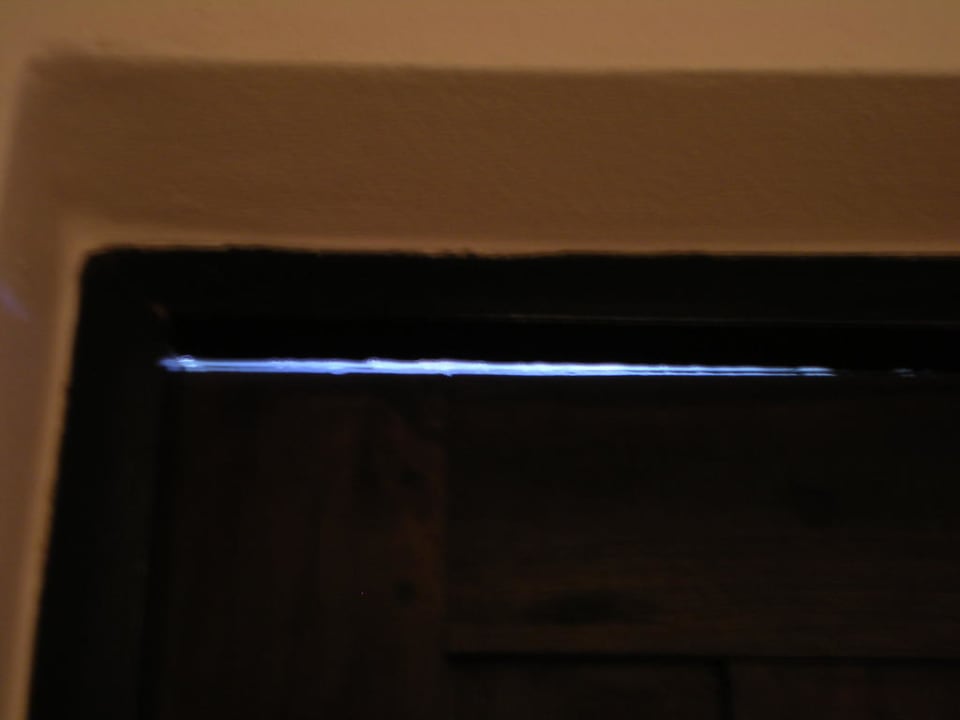 Tür nicht ganz dicht Hotel The Racha