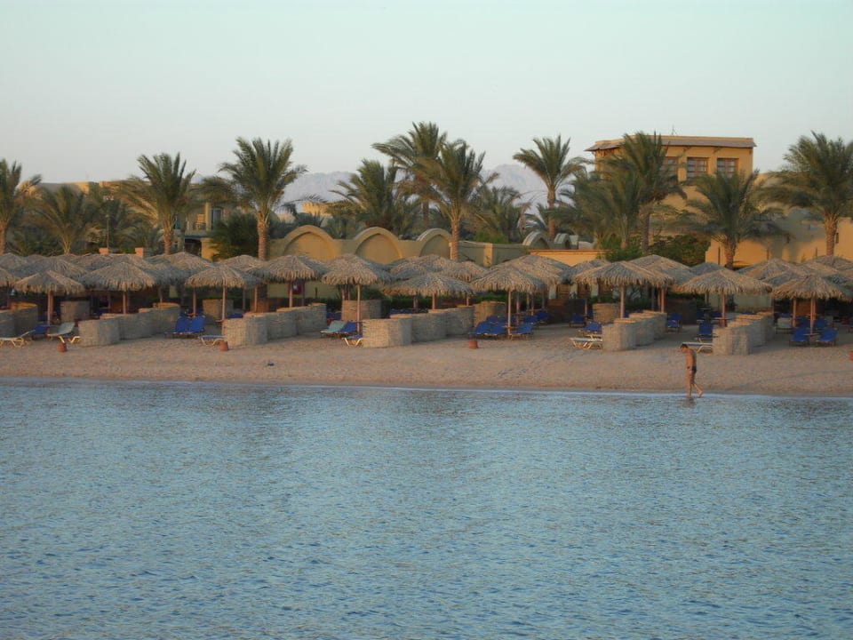 Strand vom Steg aus gesehen Jaz Makadina