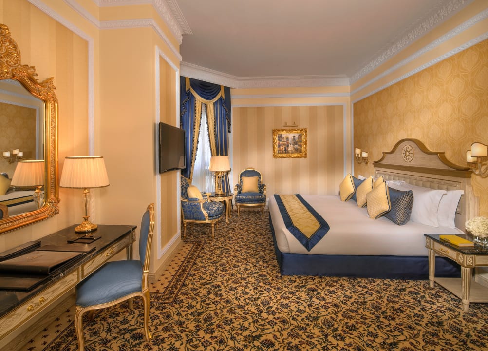 Zimmer Royal Rose Hotel