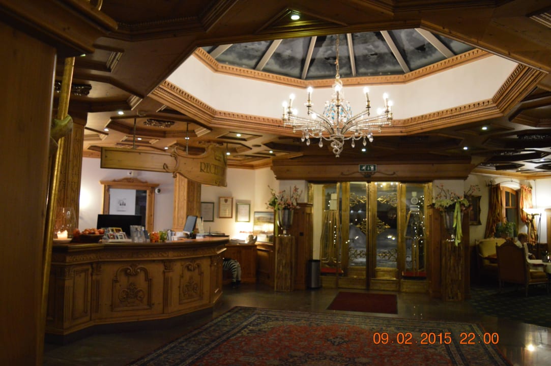 Eingangsbereich mit Rezeption Wohlfühlresort Peternhof