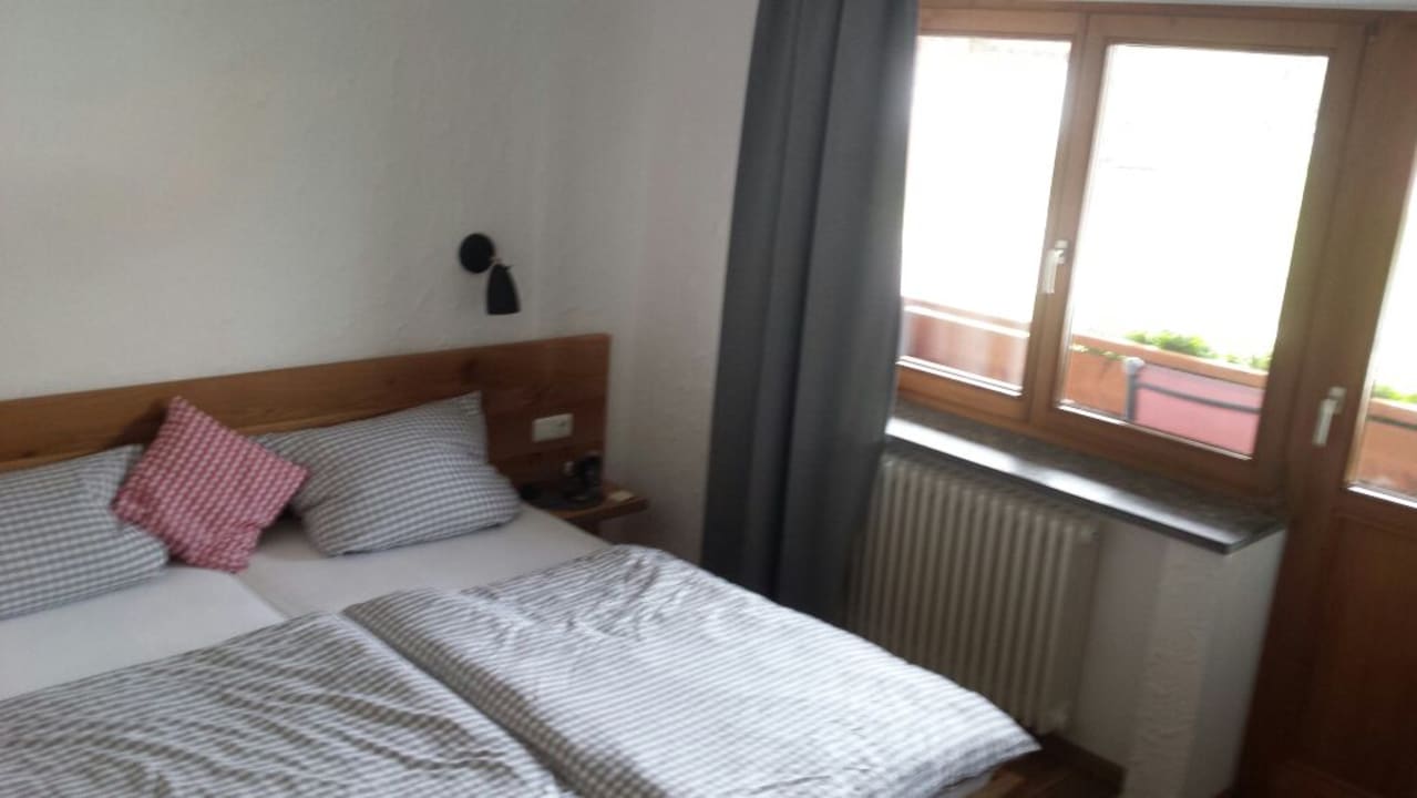 Zimmer Goldvogel Apartments