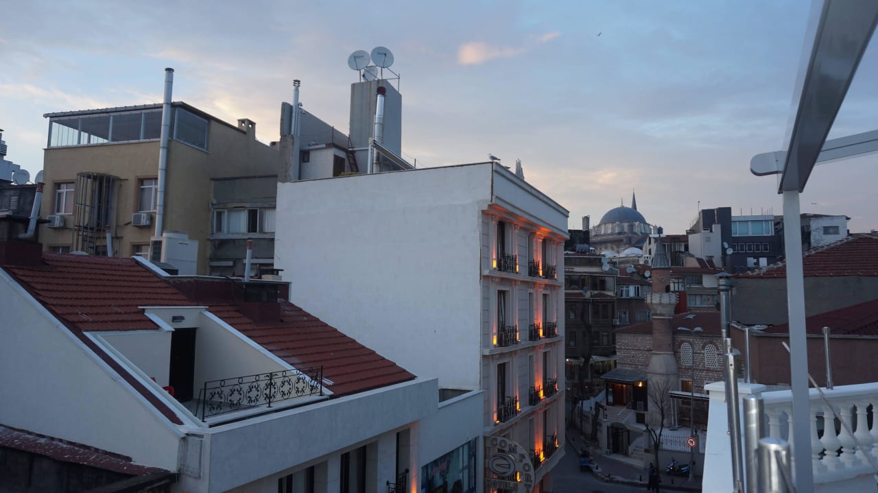 Dachterrasse  Hotel Niles Istanbul