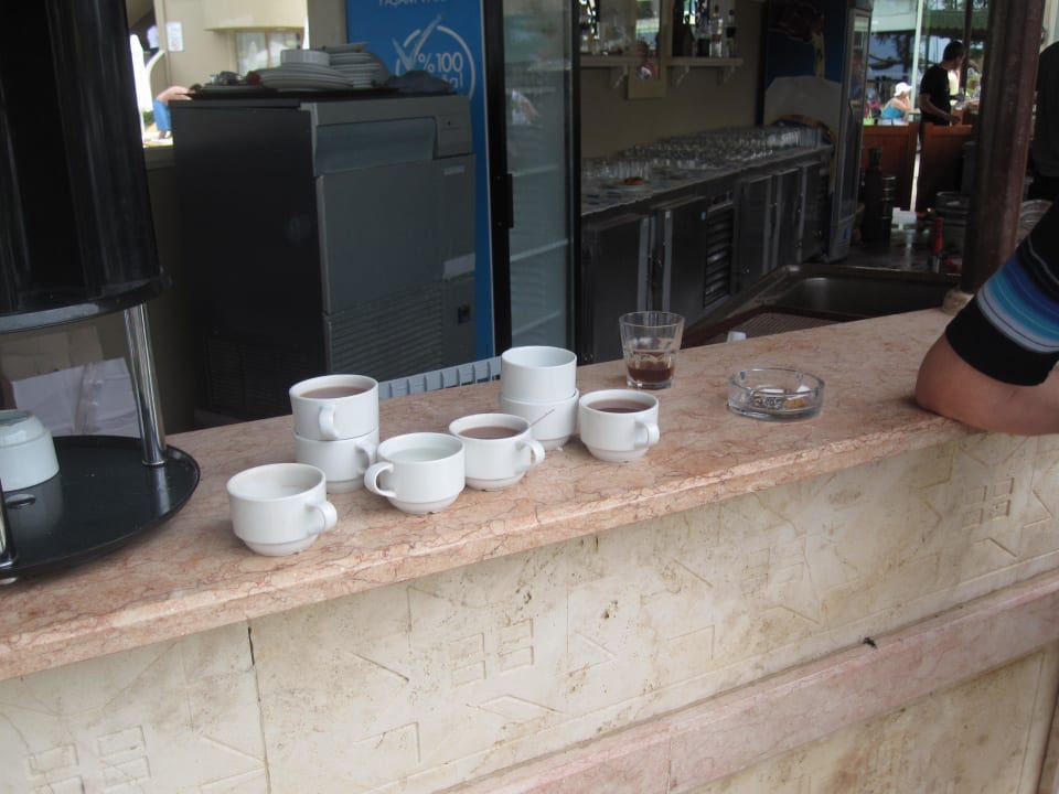 Äußerst unsauber Senza Sunset Beach Hotel