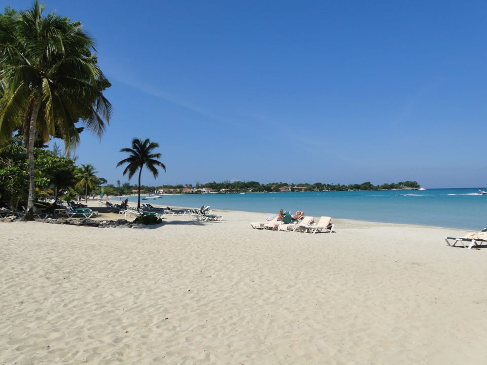 Der Strand zu keiner Zeit überfüllt Hotel Riu Palace Tropical Bay