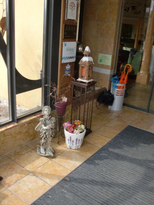 Dekoration Eingang Spirit & SPA Hotel Birkenhof am Elfenhain