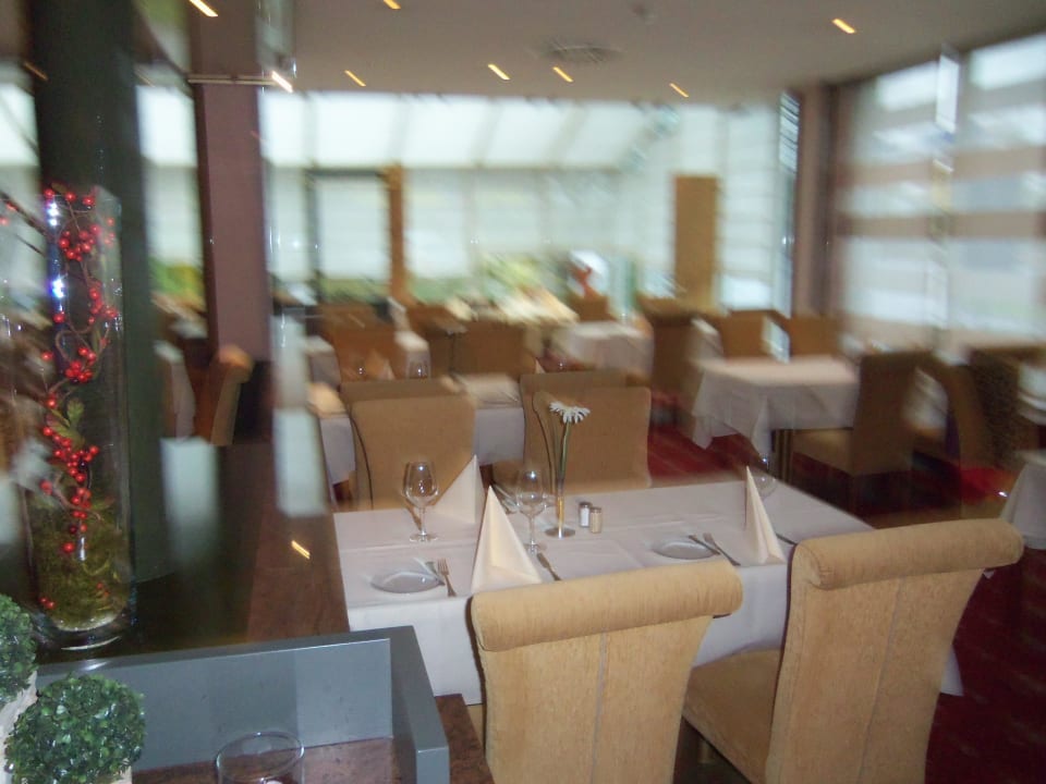 Sauber Leonardo Hotel Köln Bonn Airport