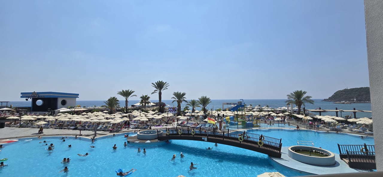 Pool Granada Luxury Okurcalar