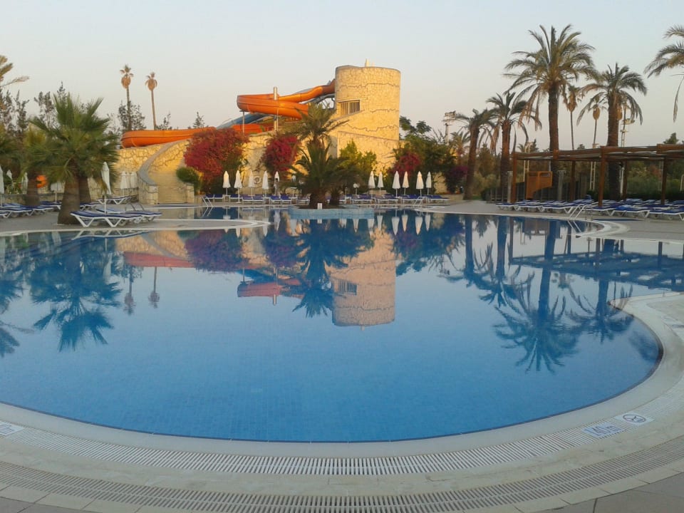 Pool Haupthaus Blue Waters Club