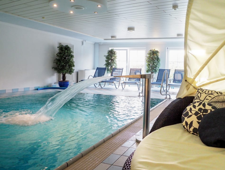 Pool Landhotel Brandlhof