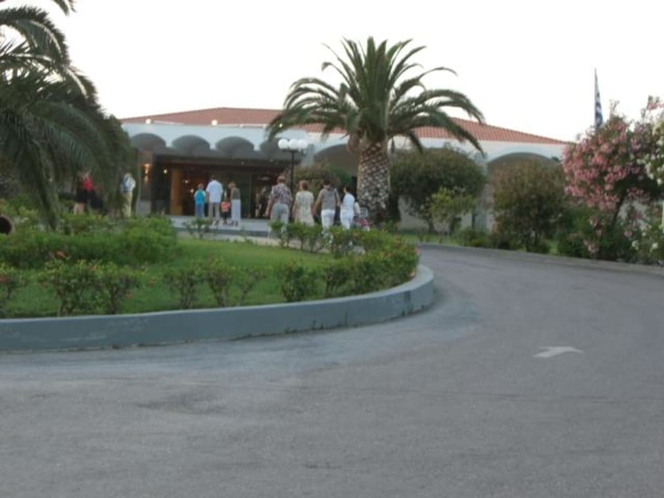 Hoteleingang Kipriotis Village Resort