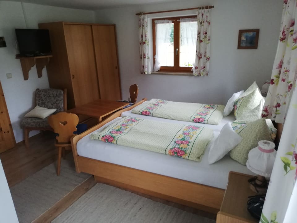 Zimmer Ferienwohnung Augstenlehen