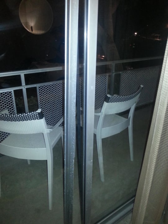 Glaseinfasung der Balkonfenster kaputt Postcard Inn Beach Resort & Marina @ Holiday Isle