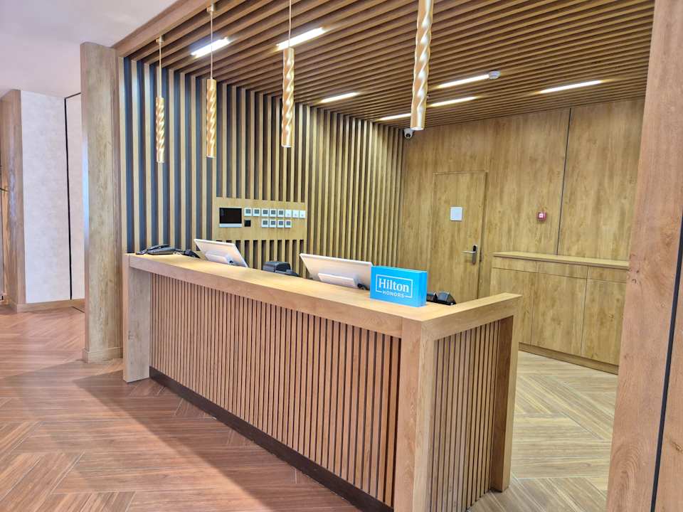 Lobby Hilton Garden Inn Termez Airitom