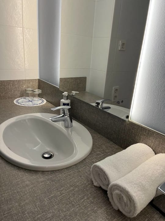 Zimmer Falkensteiner Club Funimation Borik