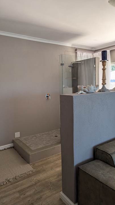 Zimmer Nine on Uys street B & B