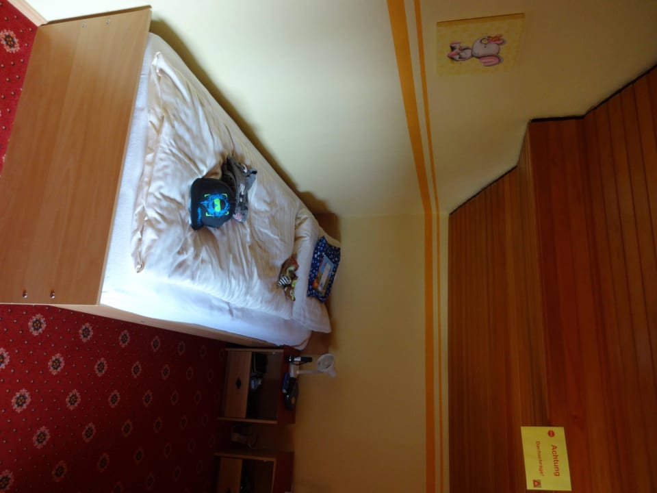 App. D - Kinderzimmer mit 2 Betten Hotel Haus am Berg