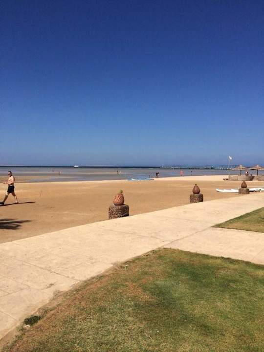 Hotelstrand Ebbe gerade Hotel Titanic Palace