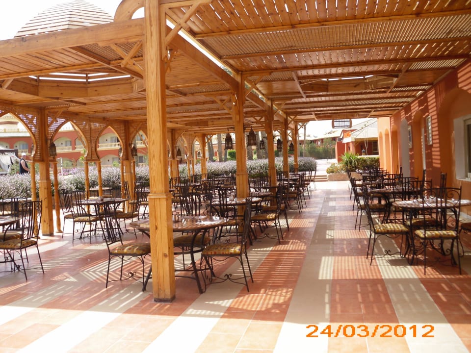 Frühstücksterrasse Pickalbatros Alf Leila Wa Leila Resort - Neverland Hurghada