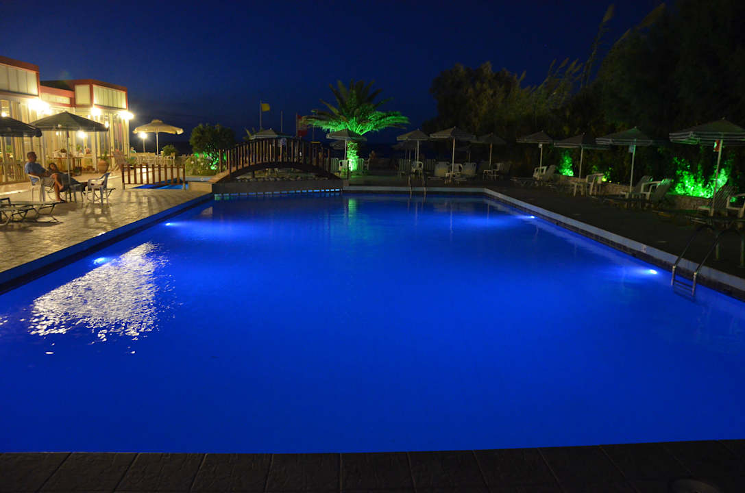 Bei Nacht Hotel Kathrin Beach