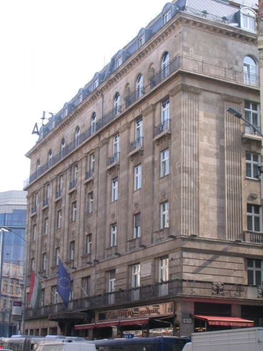 Aussenansicht des Hotel Astoria bei Tag Danubius Hotel Astoria