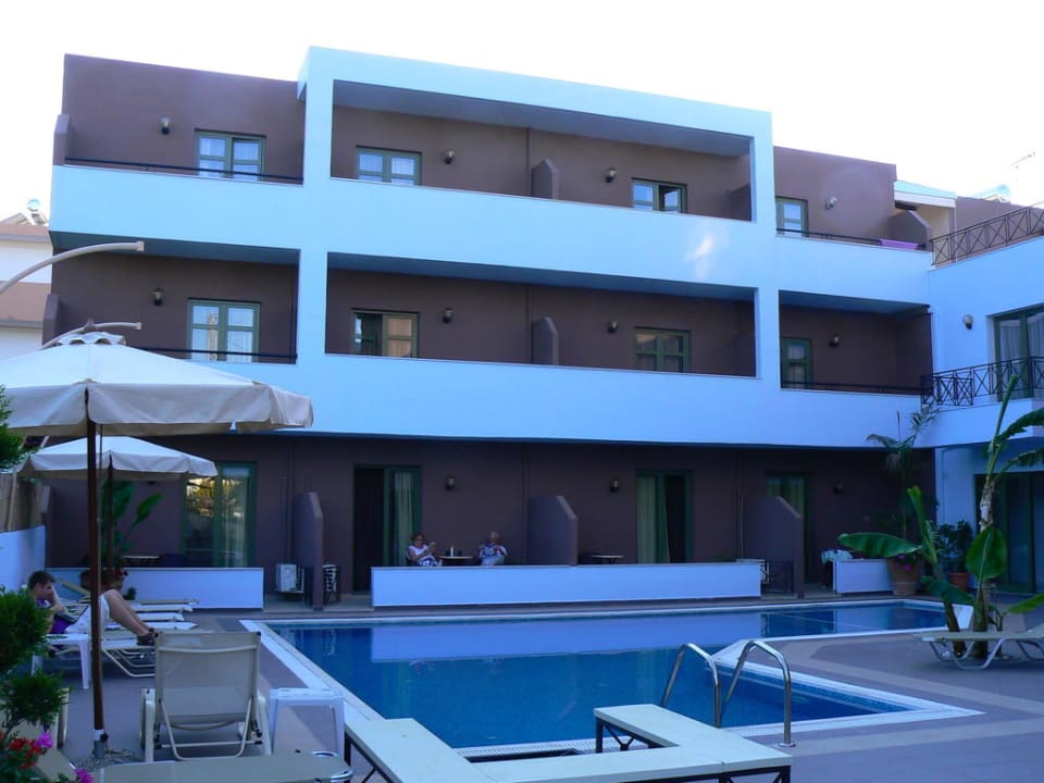 Hotel od strony ogrodu Hotel Stella Katrin