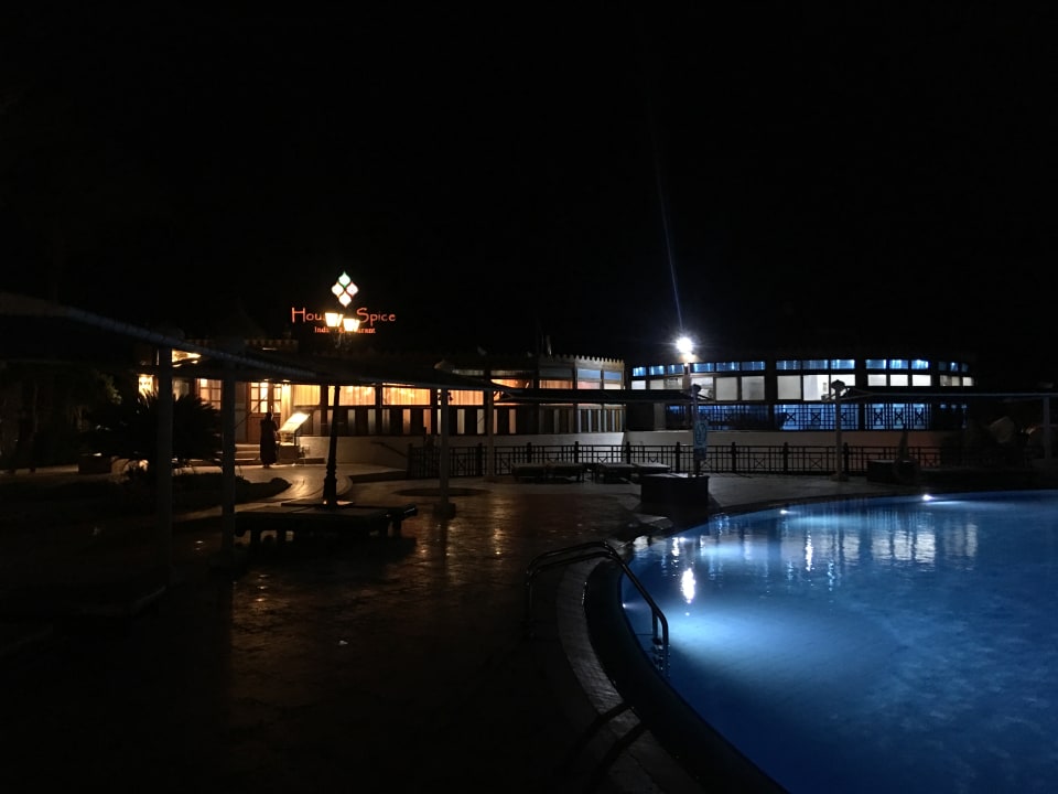 Pool Sultan Gardens Resort