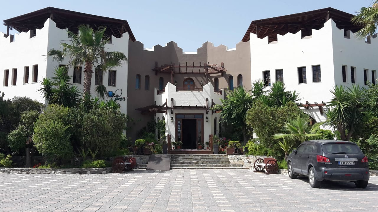 Schöne Eingang zum Hotel Gaia Garden Hotel