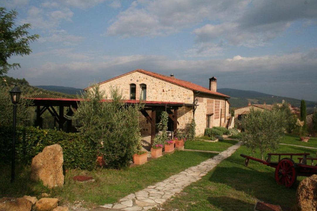Garten mit Restaurant Hotel Il Borgo Di Mariano