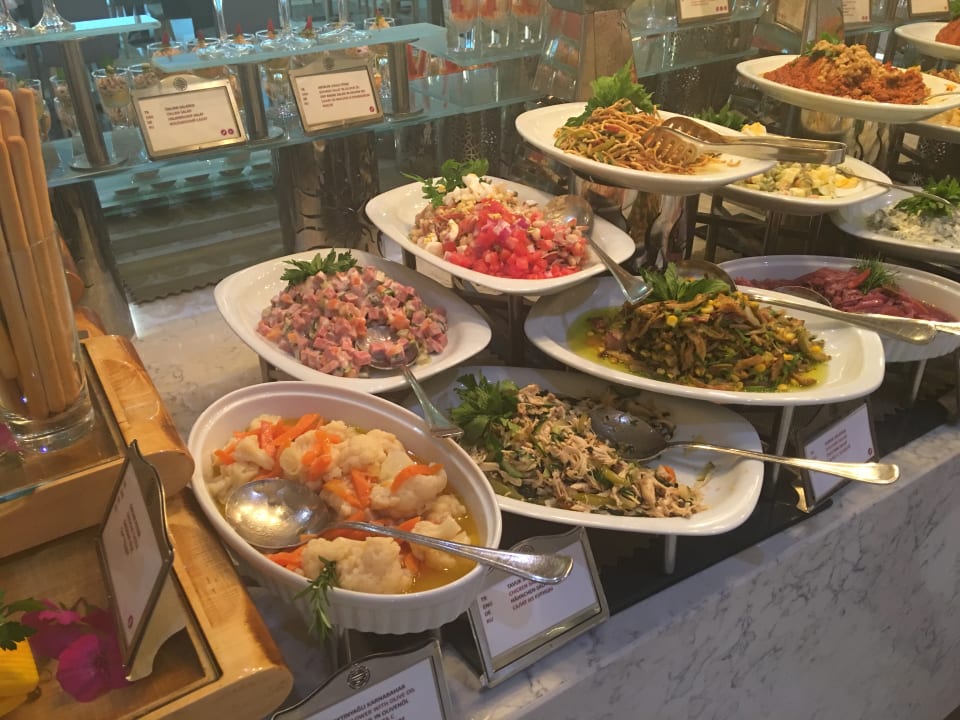 Restaurant Acanthus Cennet Barut Collection