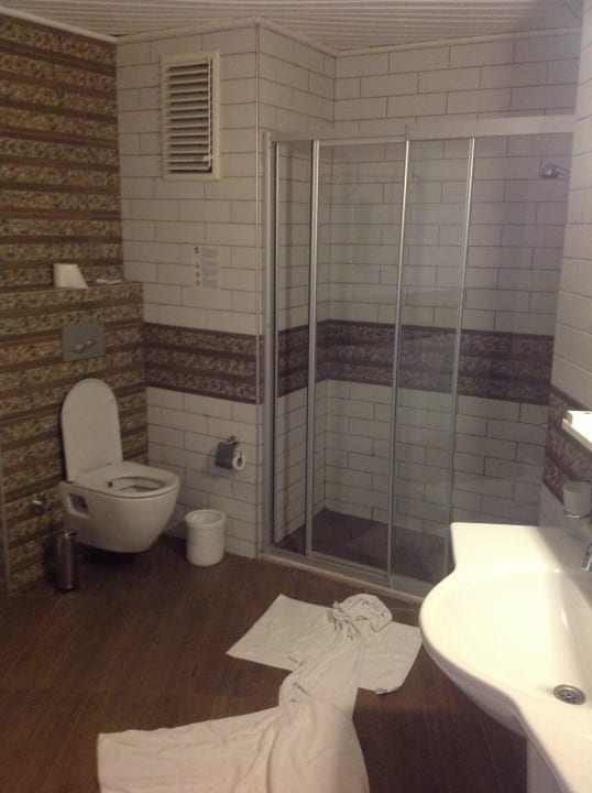 Toilette/Bad Club Turtas Beach Hotel