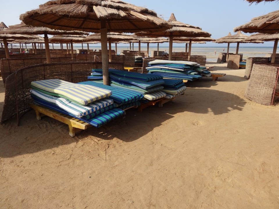 Touristen machen alles selber Titanic Beach Spa & Aqua Park