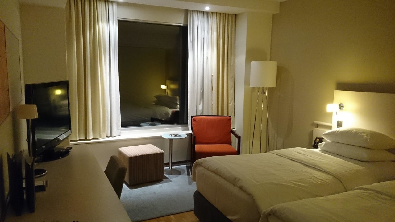 Vom Eingang Hilton Helsinki Kalastajatorppa