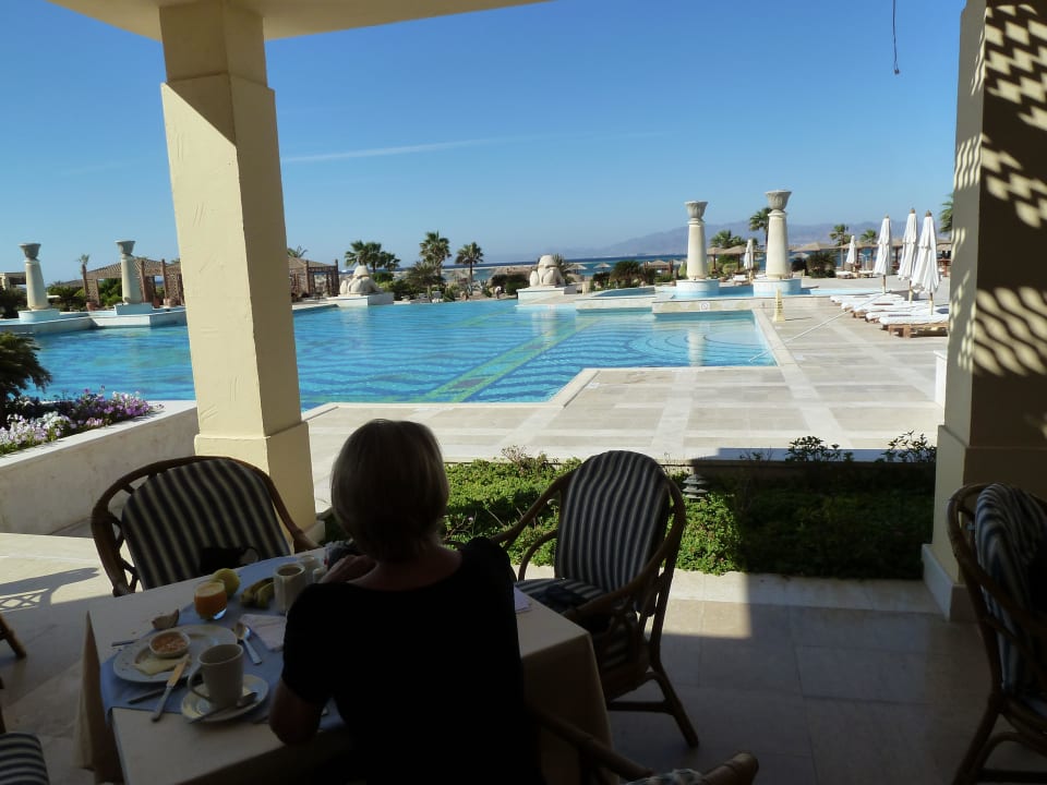 Schöne Aussicht beim Frühstück Hotel Sheraton Soma Bay Resort