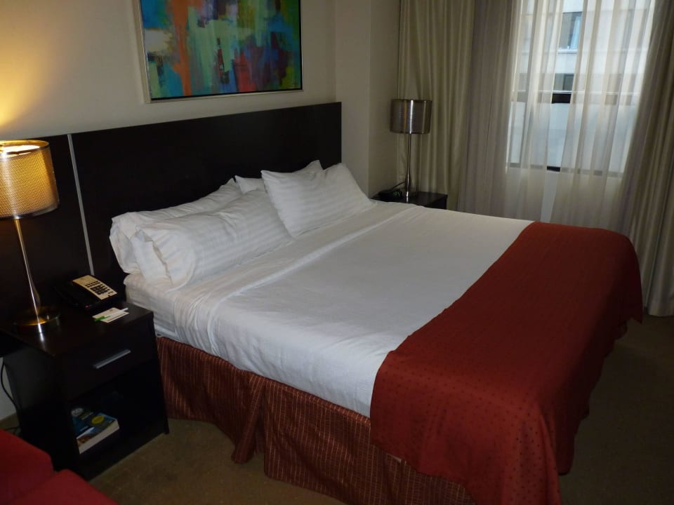 Großes Bett Holiday Inn Toronto Downtown Centre